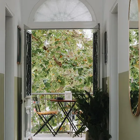 Leoni's House Near The דירה *