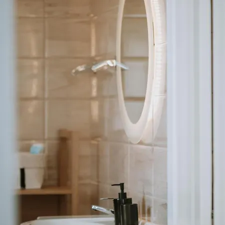 Lägenhet Leoni's House Near The