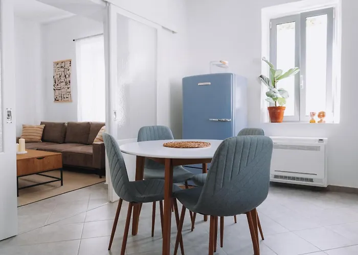 Leoni's House Near The *